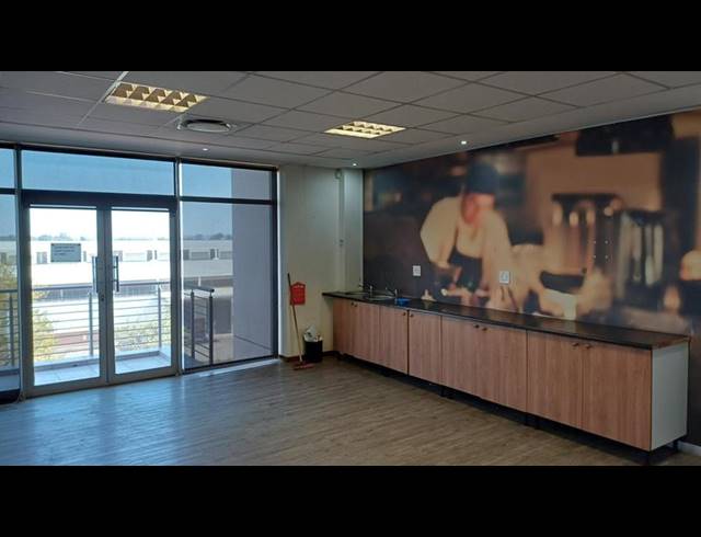 INDUSTRIAL PROPERTY TO RENT IN OLIFANTSFONTEIN